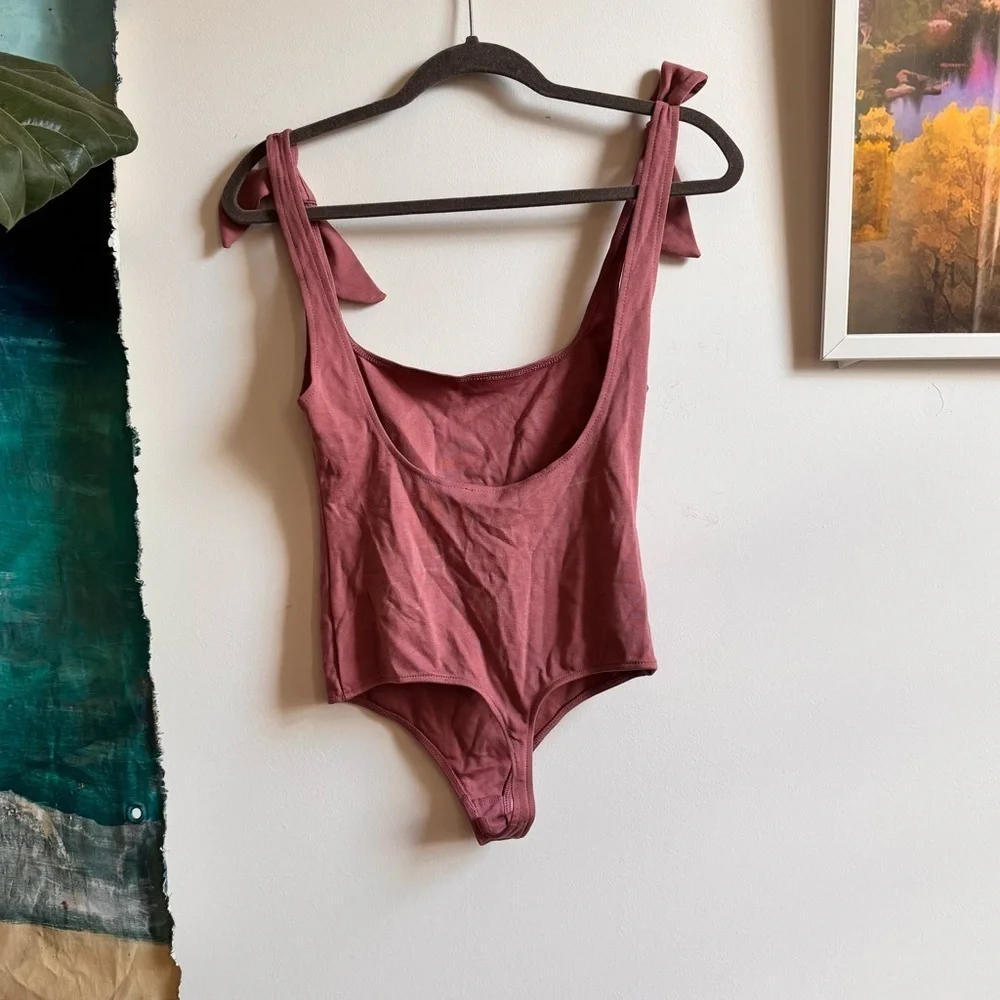 NWT Free People Lola Tie-Shoulder Backless Bodysuit Small Mauve